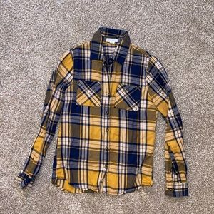 Plaid button up long sleeve flannel.Xs, mustard and navy blue.